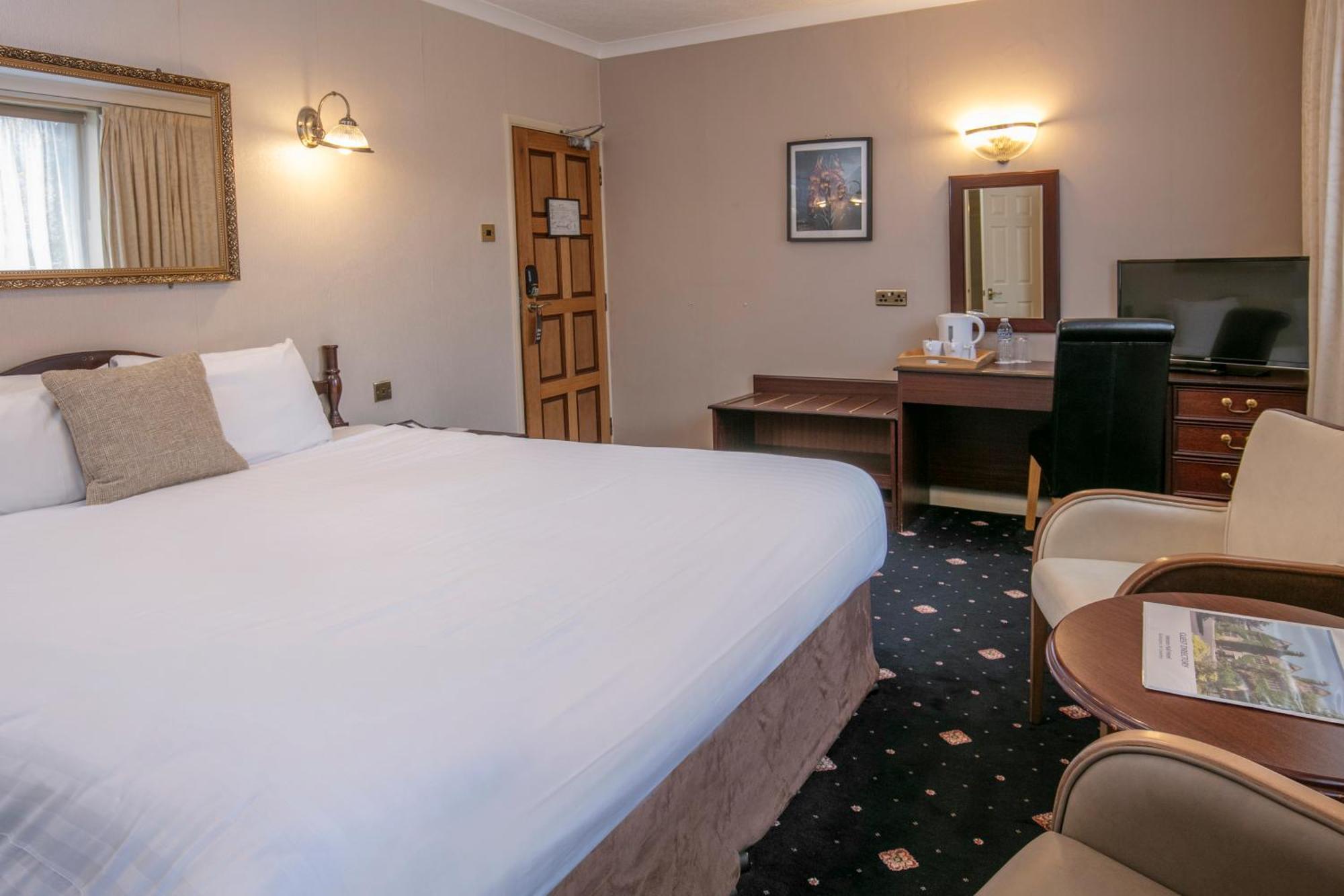 Weston Hall Hotel Sure Hotel Collection By Best Western Bulkington Dış mekan fotoğraf
