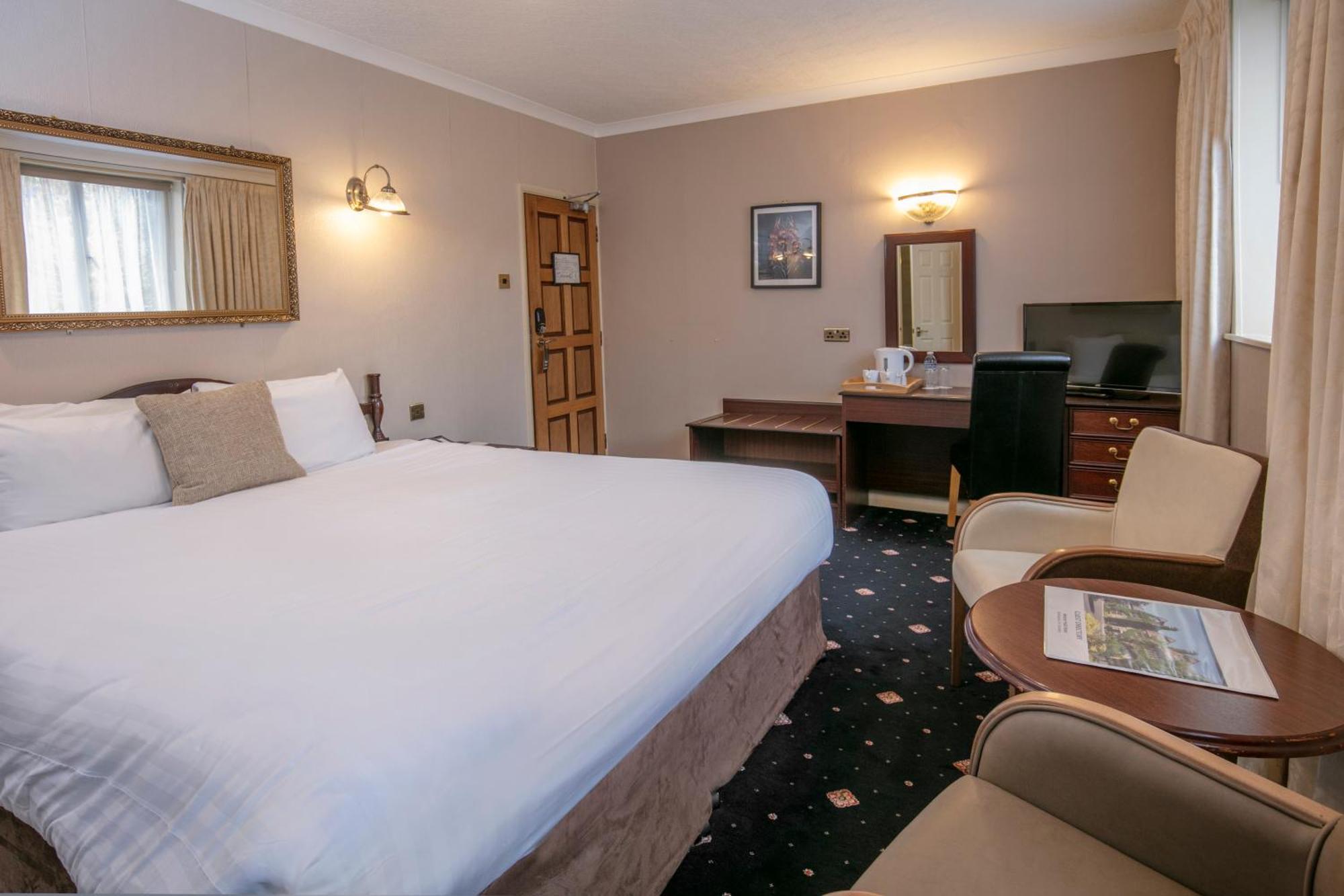 Weston Hall Hotel Sure Hotel Collection By Best Western Bulkington Dış mekan fotoğraf